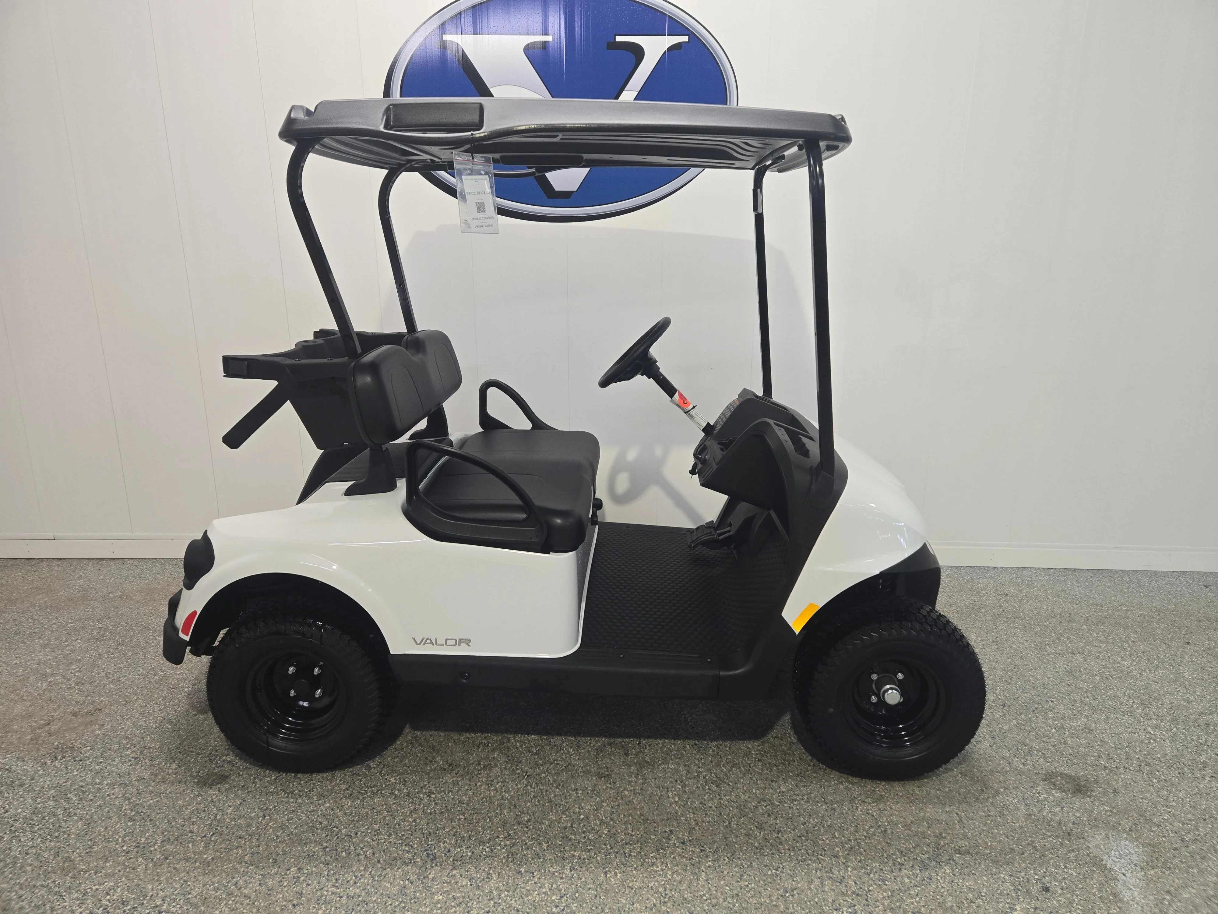 2025 E-Z-GO Valor 2 Passenger Gas