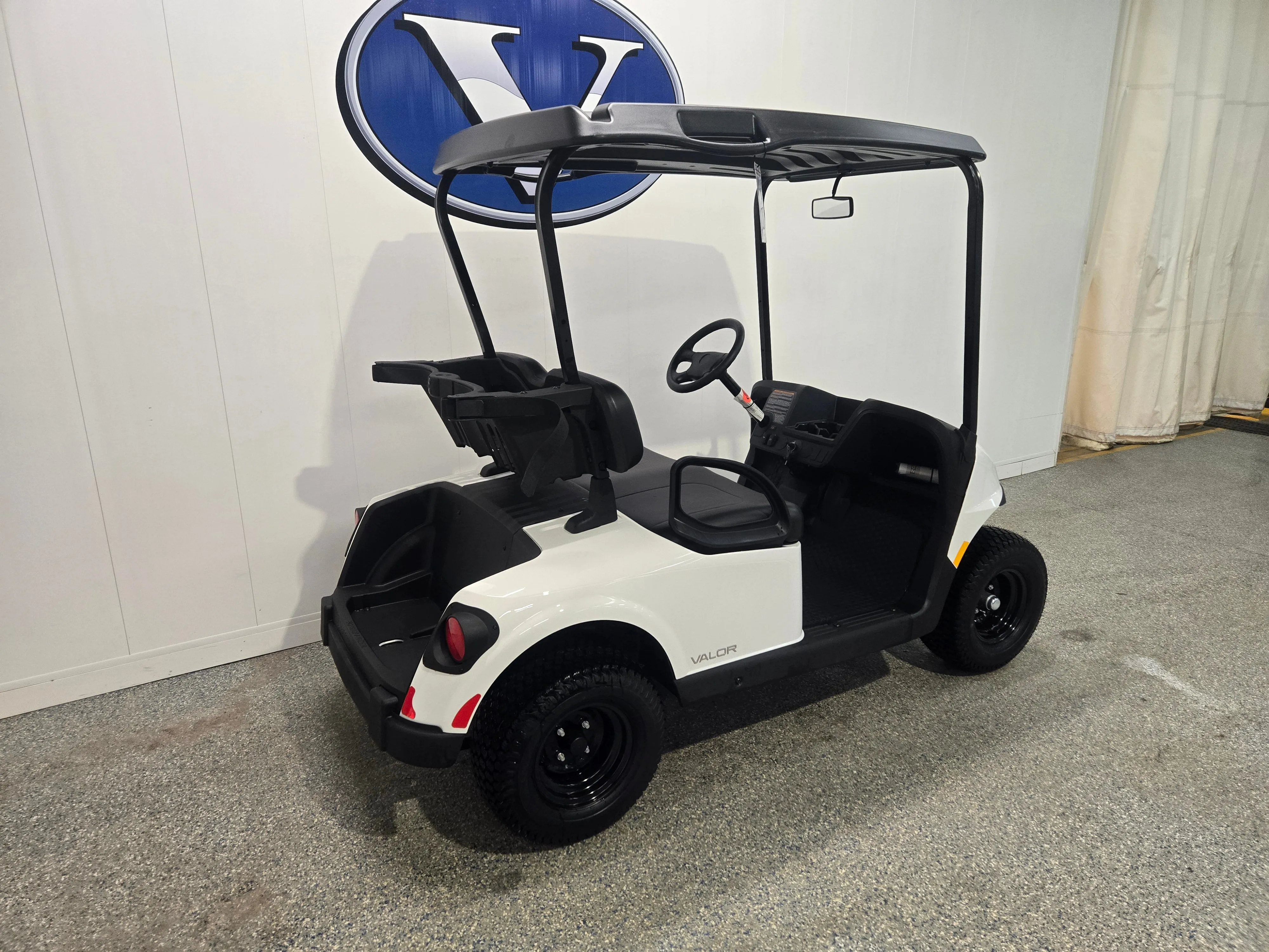 2025 E-Z-GO Valor 2 Passenger Gas