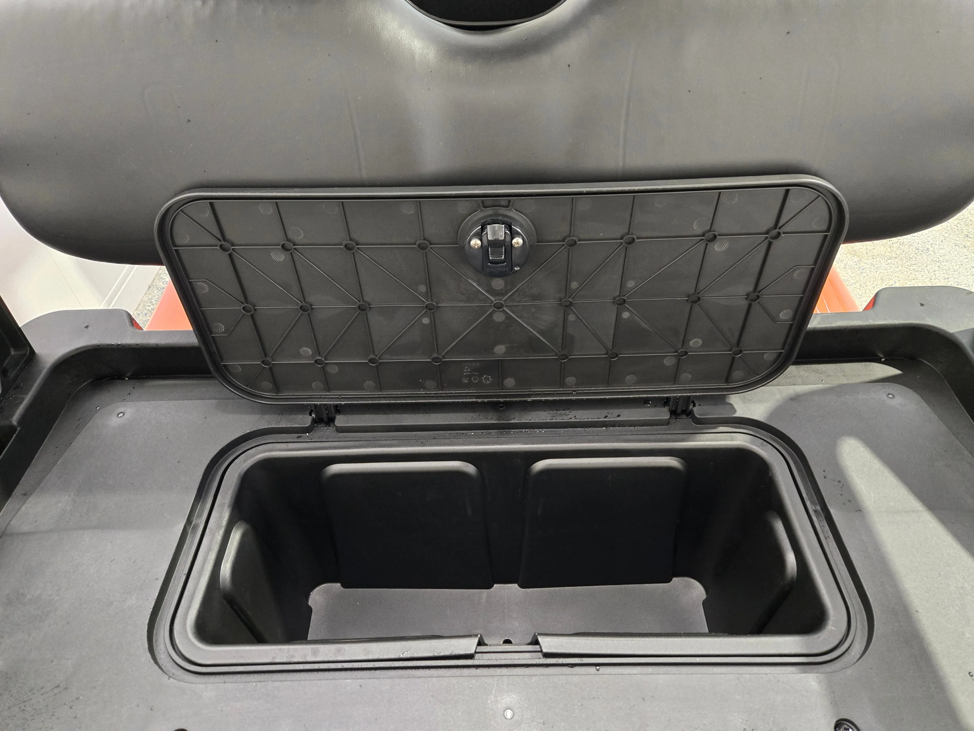 2025 E-Z-GO Valor 6 Passenger Electric