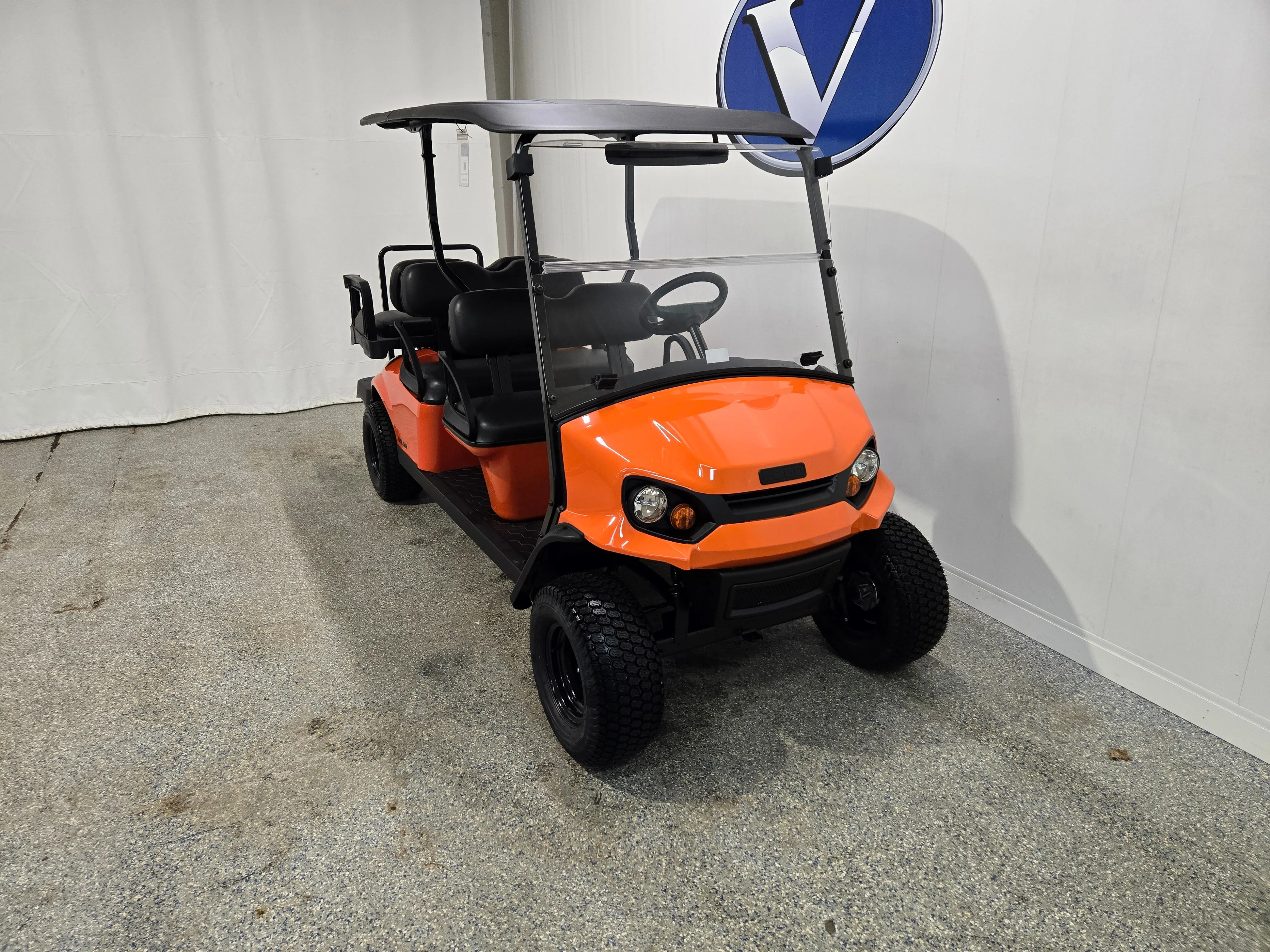 2025 E-Z-GO Valor 6 Passenger Electric