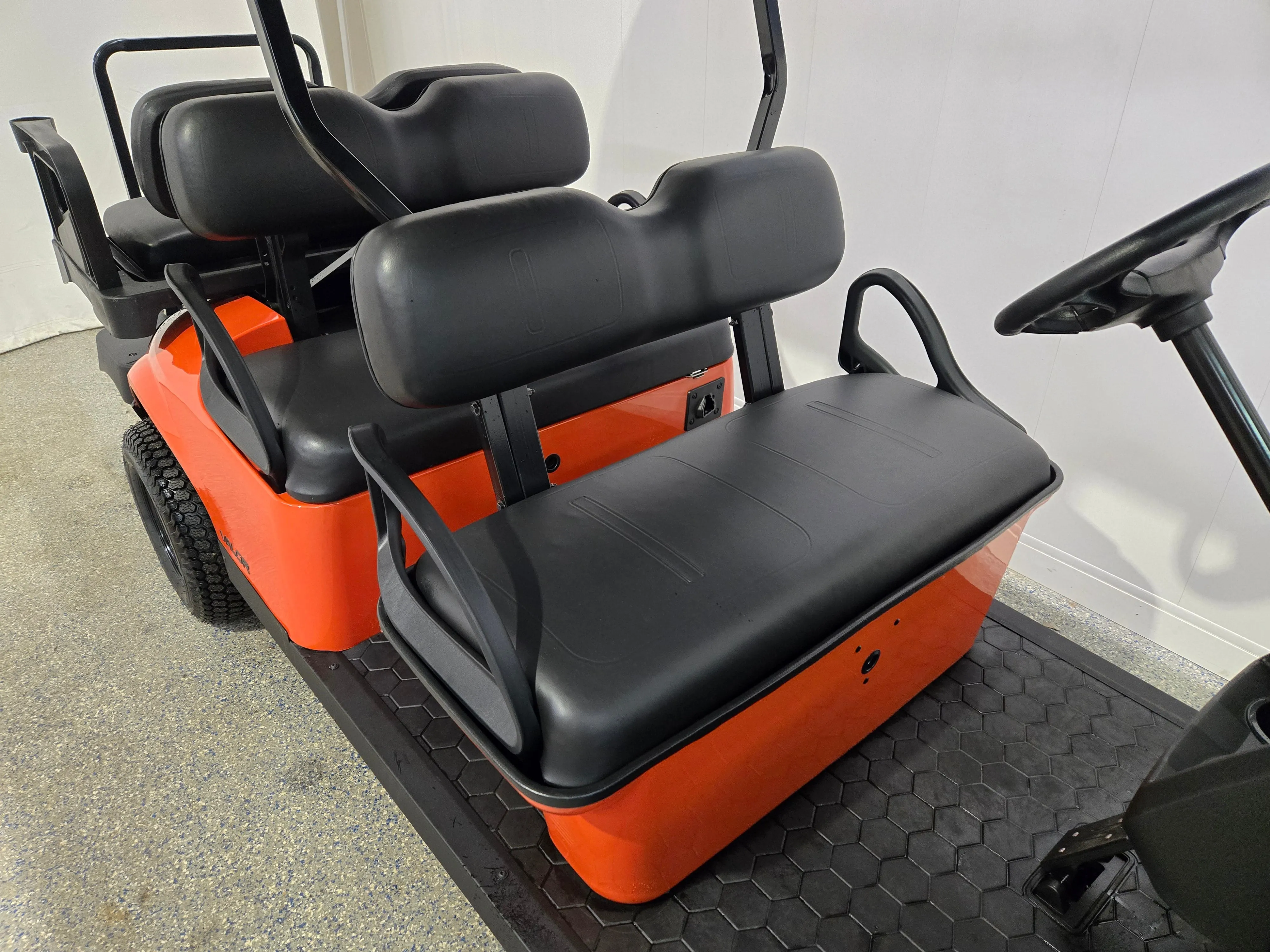 2025 E-Z-GO Valor 6 Passenger Electric