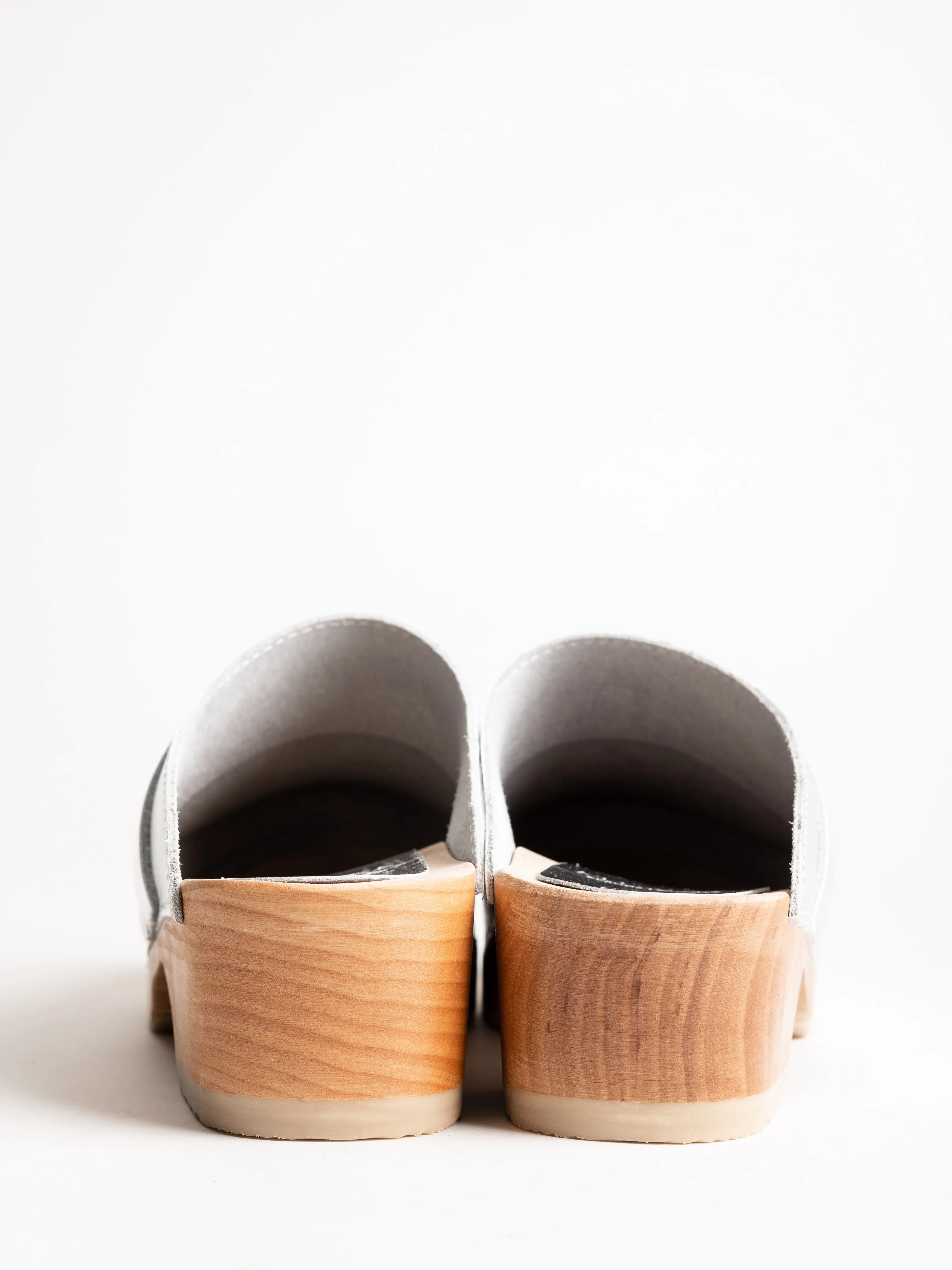 berkeley clog - silver