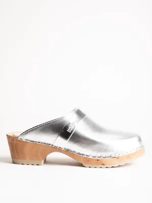 berkeley clog - silver