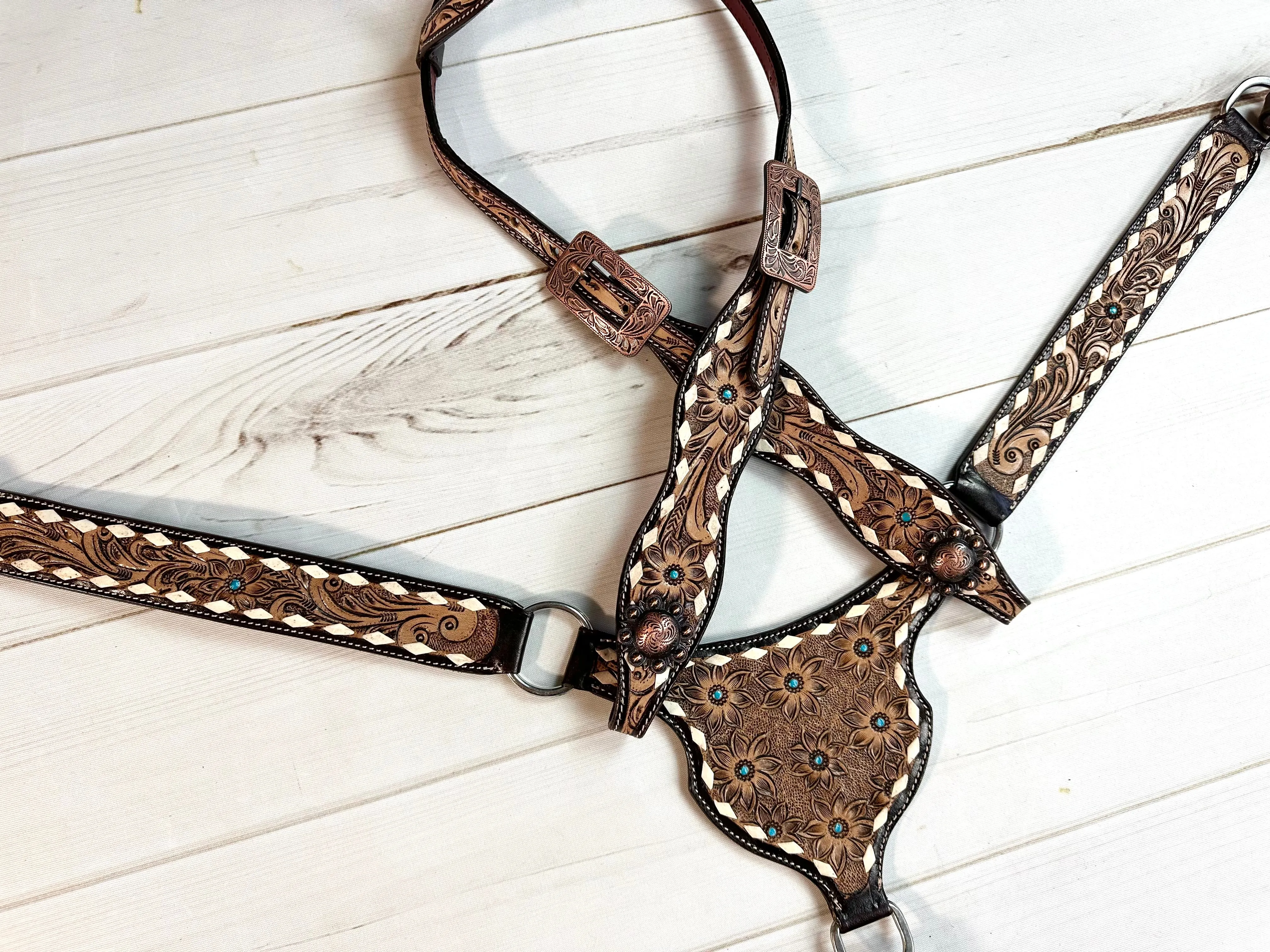 Blue Daisy Gladiator Style Leather Tack Set