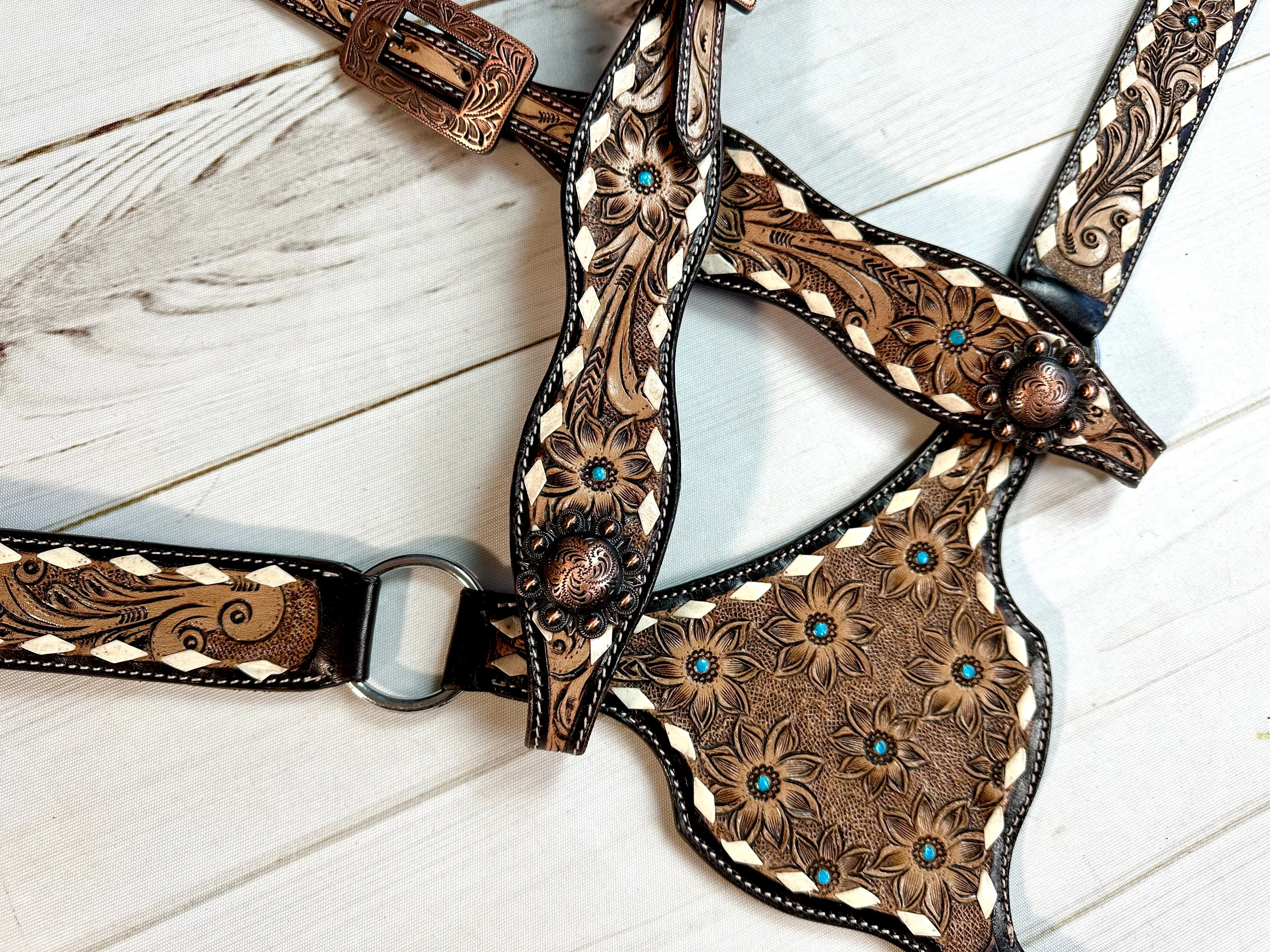 Blue Daisy Gladiator Style Leather Tack Set
