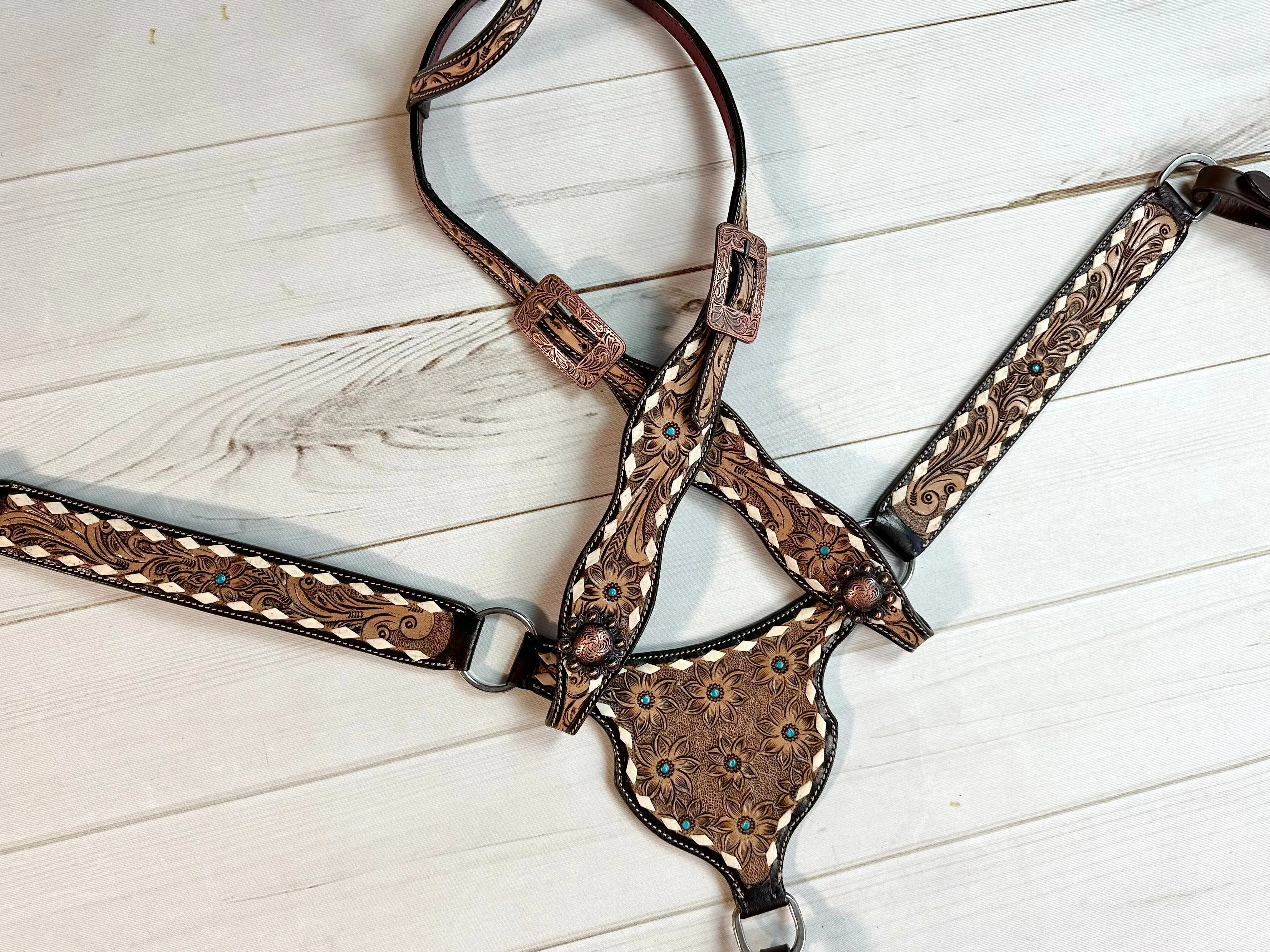 Blue Daisy Gladiator Style Leather Tack Set