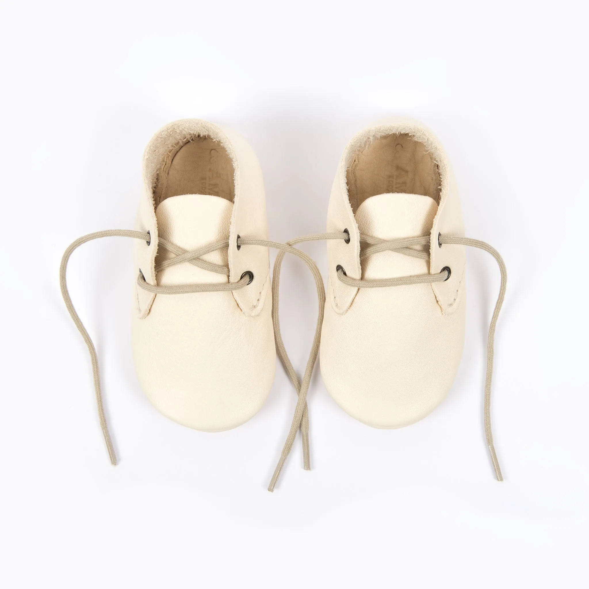 CREAM TRAVELLERS