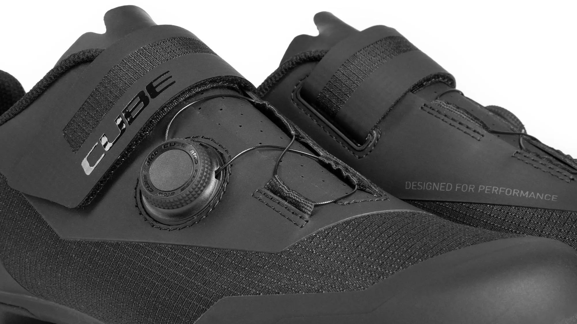CUBE SHOES PEAK BLACK