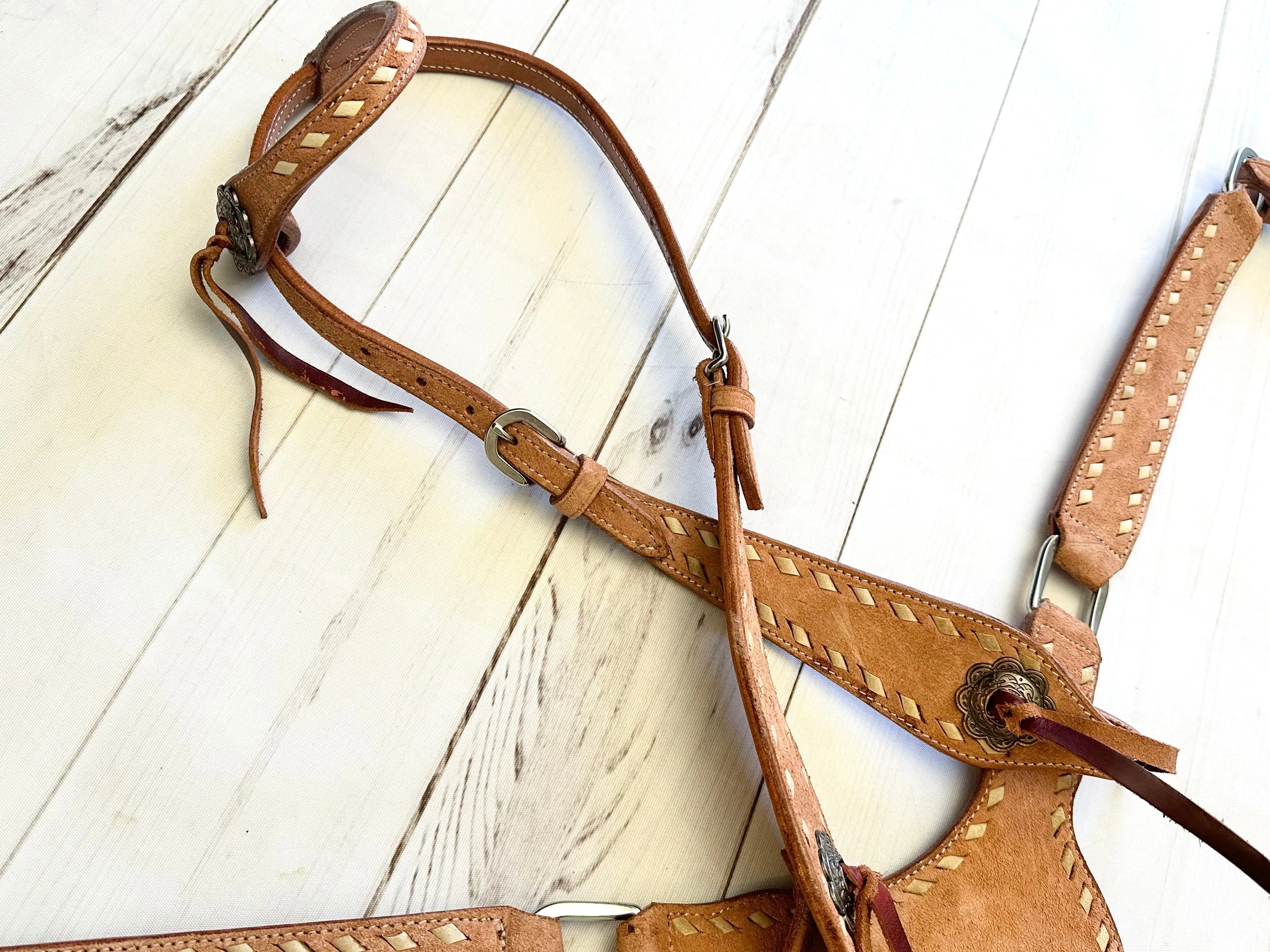 Light Roughout Gladiator Style Leather Tack Set