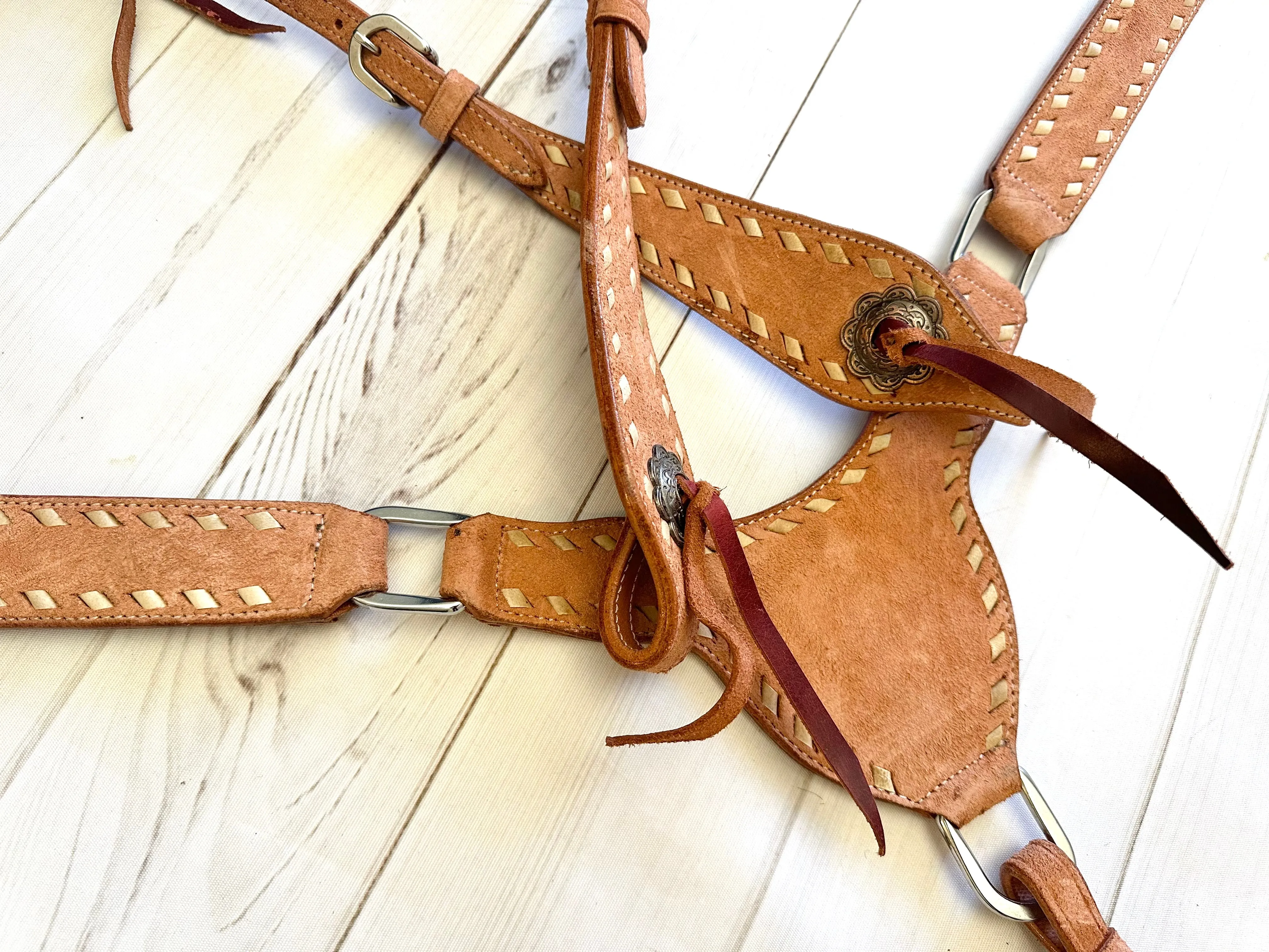 Light Roughout Gladiator Style Leather Tack Set
