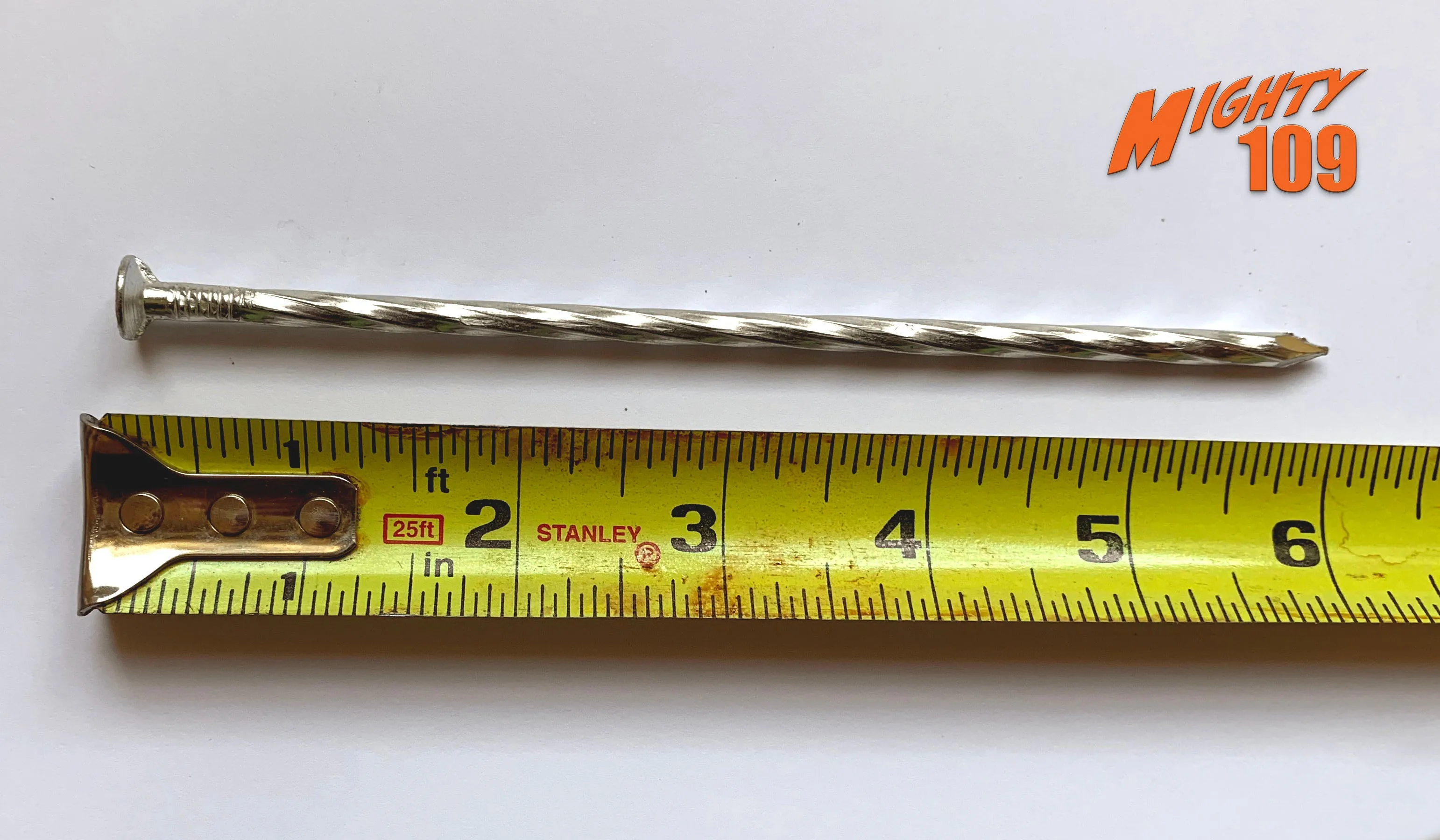 MIGHTY109 Heavy Duty Landscape Stakes, 6 Inch, 100 Count