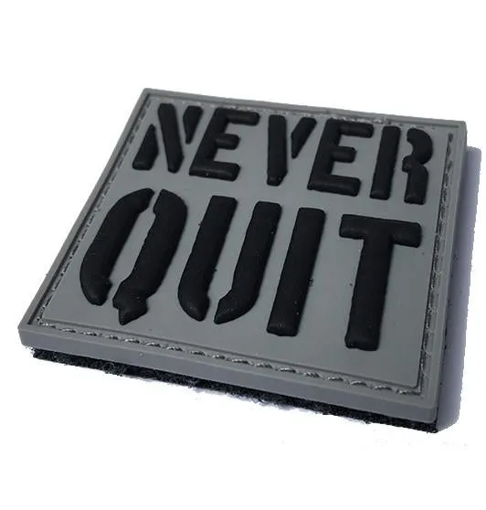NEVER QUIT PVC MORALE PATCH