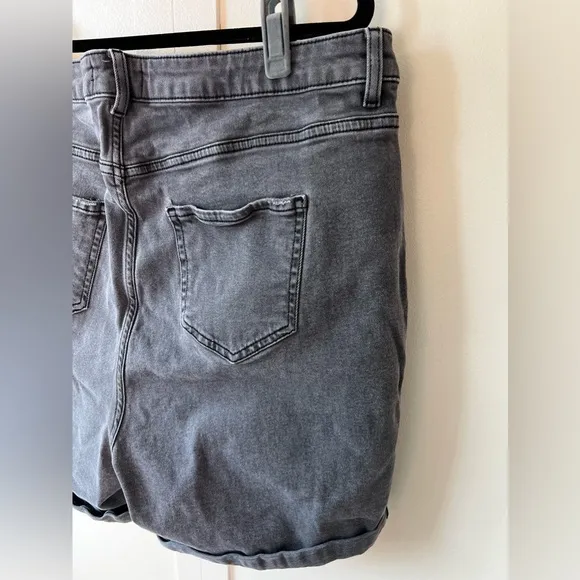 New Look Curves‎ Women’s Black Denim Boyfriend Shorts Plus Size 20