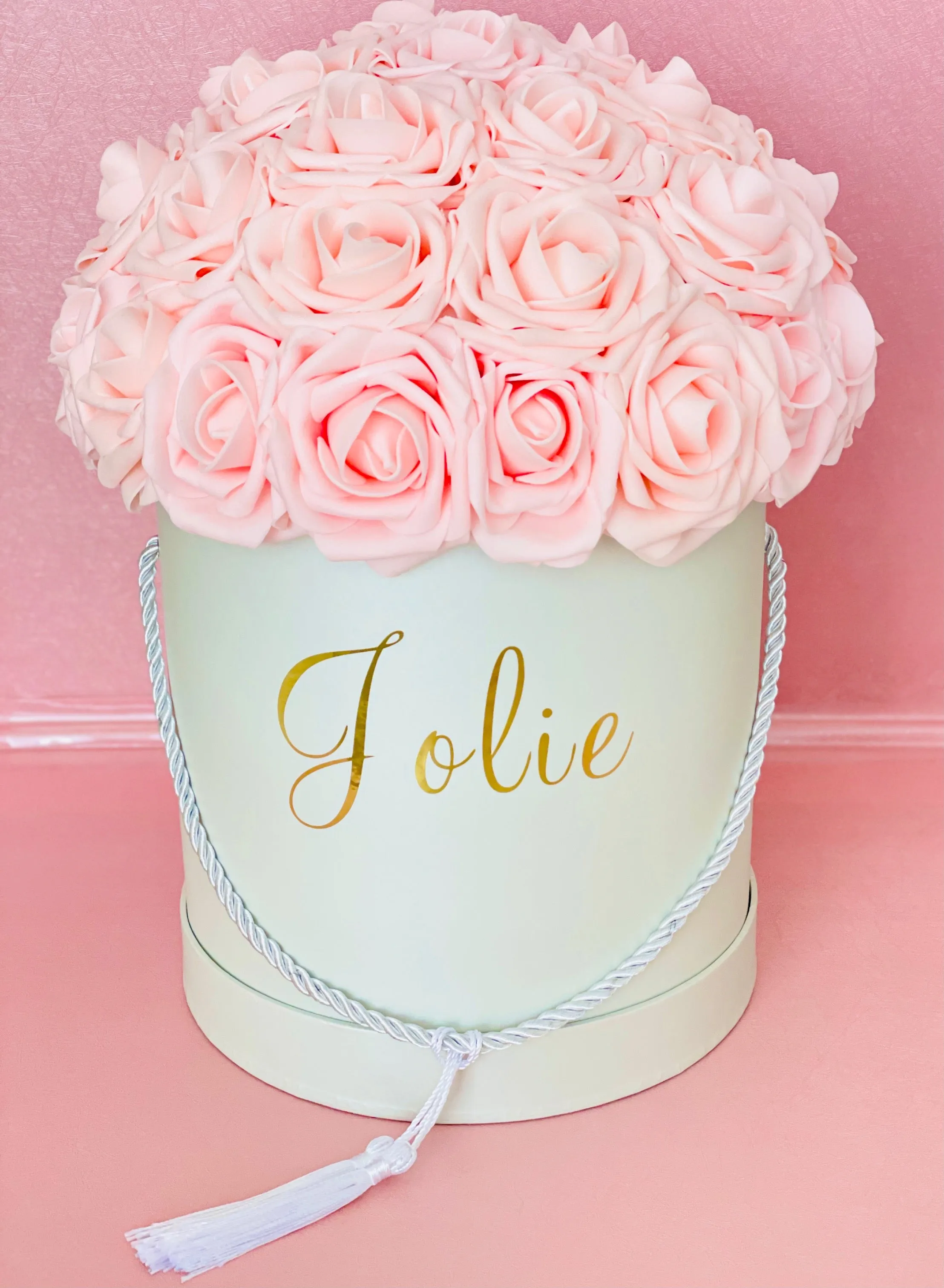 Personalized Round Rose Box