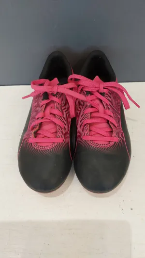 Puma pink soccer cleats 1