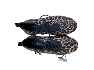 Shoes Athletic By Clothes Mentor  Size: 7