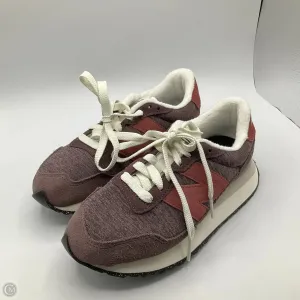 Shoes Athletic By New Balance In Multi-colored, Size: 6.5