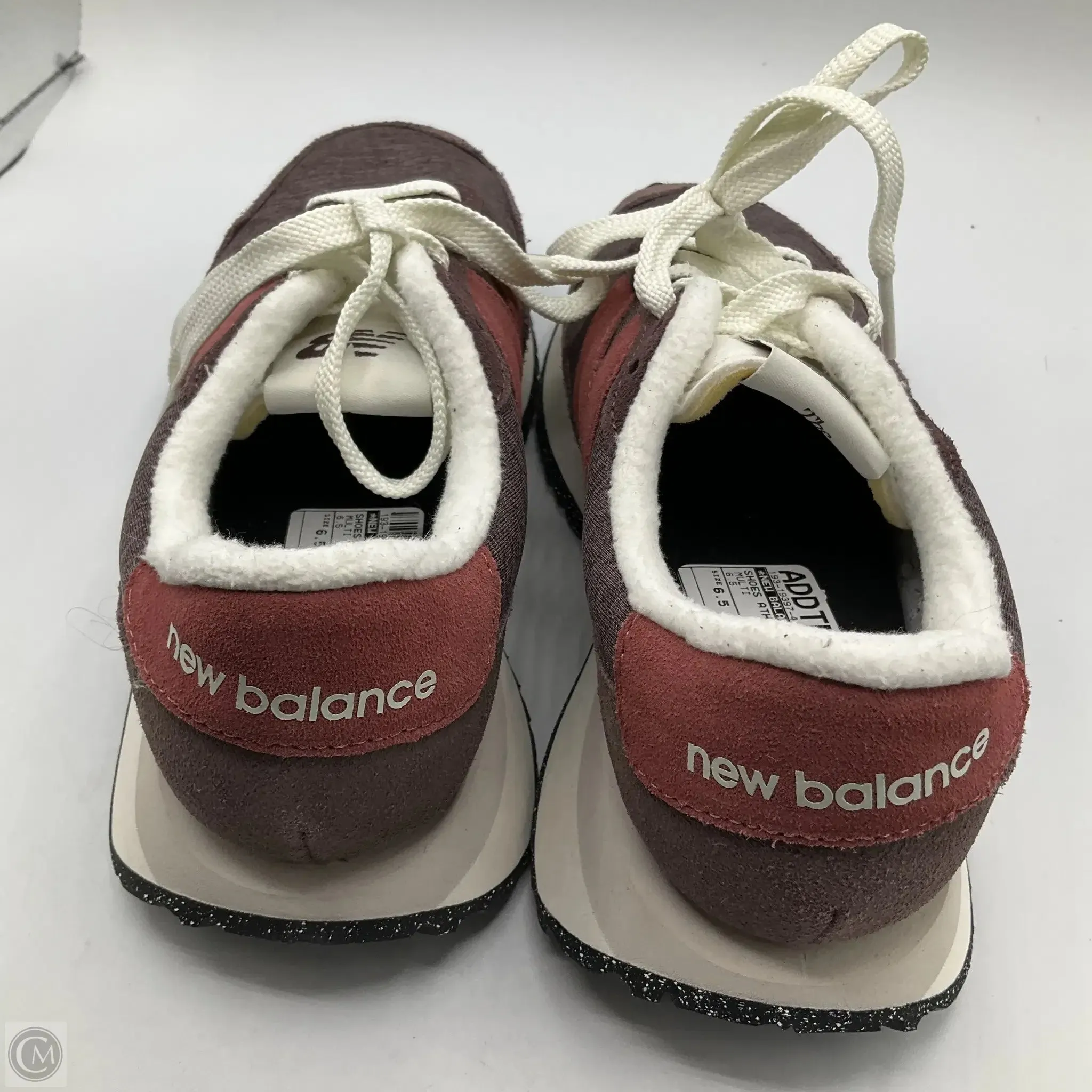Shoes Athletic By New Balance In Multi-colored, Size: 6.5