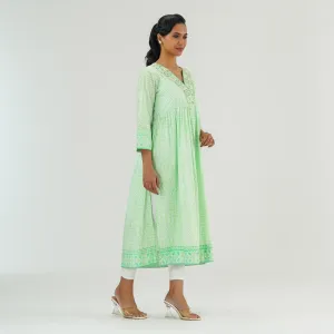 Womens Green Embellished Kurti